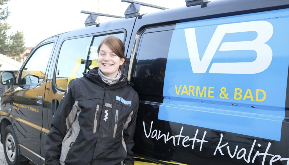 -Jeg fikk utrolig god oppfølging både hos Rørlegger’n Fause og Varme & Bad, sier rørlegger Hanne Navjord som tok fagbrev i 2014. Det året ble hun også kåret til «Årets lærling» av Nordland Fylkeskommune.