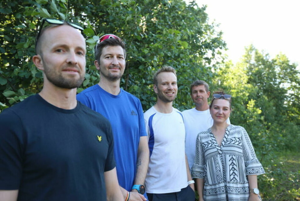 INITIATIVTAKERE. f.v. Eirik Furnes, Tor-Erik Pedersen, Alexander Birkeland Mo, Øystein Andersen og Kari Alexandra Hugberg. Kristian Skogstad og Rolf Jensen sitter også i styret til Hauan aktivitetspark velforening, men var ikke tilstede da bildet ble tatt. INITIATIVTAKERE. f.v. Eirik Furnes, Tor-Erik Pedersen, Alexander Birkeland Mo, Øystein Andersen og Kari Alexandra Hugberg. Kristian Skogstad og Rolf Jensen sitter også i styret til Hauan aktivitetspark velforening, men var ikke tilstede da bildet ble tatt. Foto: Lise Berntzen