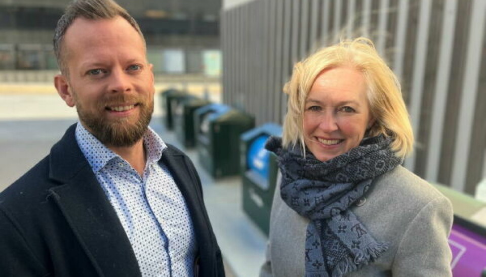 STØTTE. Utviklingssjef i Iris Salten IKS, Tor Gausemel Kristensen gleder seg til å komme i gang med prosjektet, og er takknemlig for den økonomiske støtten fra Samfunnsløftet og konserndirektør for Bedriftsmarkedet i SpareBank 1 Nord-Norge, Trude Glad. STØTTE. Utviklingssjef i Iris Salten IKS, Tor Gausemel Kristensen gleder seg til å komme i gang med prosjektet, og er takknemlig for den økonomiske støtten fra Samfunnsløftet og konserndirektør for Bedriftsmarkedet i SpareBank 1 Nord-Norge, Trude Glad. Foto: Iris Salten