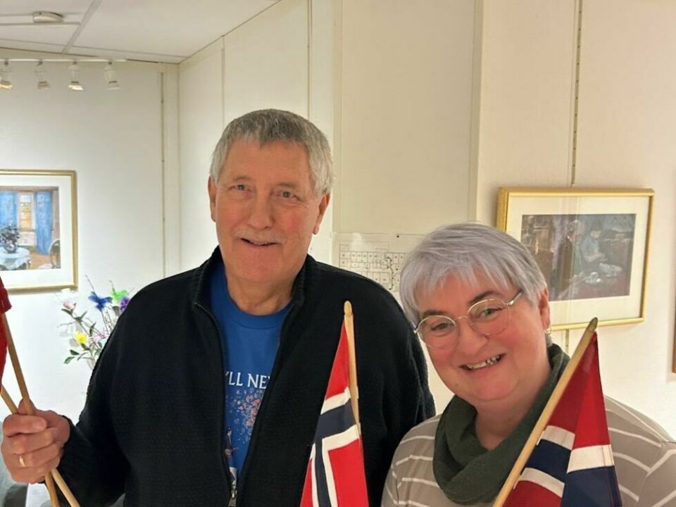 KLARE. Arnstein og Line er klare til å ta imot påmeldinger fra lag og foreninger til årets 17. mai-tog. KLARE. Arnstein og Line er klare til å ta imot påmeldinger fra lag og foreninger til årets 17. mai-tog. Foto: Fauske skolekorps