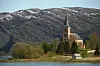 SAMLER FOLK. Det blir mye folk, sang og musikk i Røsvik kirke kommende helg under Arctic praise. Arkivfoto