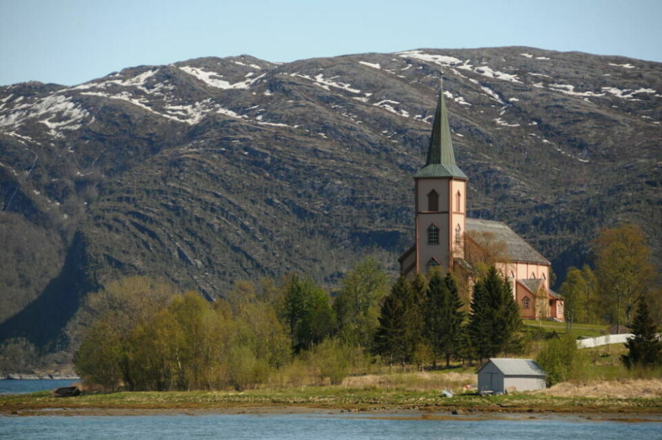 SAMLER FOLK. Det blir mye folk, sang og musikk i Røsvik kirke kommende helg under Arctic praise. Arkivfoto SAMLER FOLK. Det blir mye folk, sang og musikk i Røsvik kirke kommende helg under Arctic praise. Arkivfoto