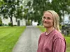 ENDELIG I GANG. Tine Fure (27) er nytilsatt sogneprest i Fauske kirke. - Jeg vil det skal være en kirke som absolutt alle føler seg hjemme i, sier hun. Foto: Helge Simonsen