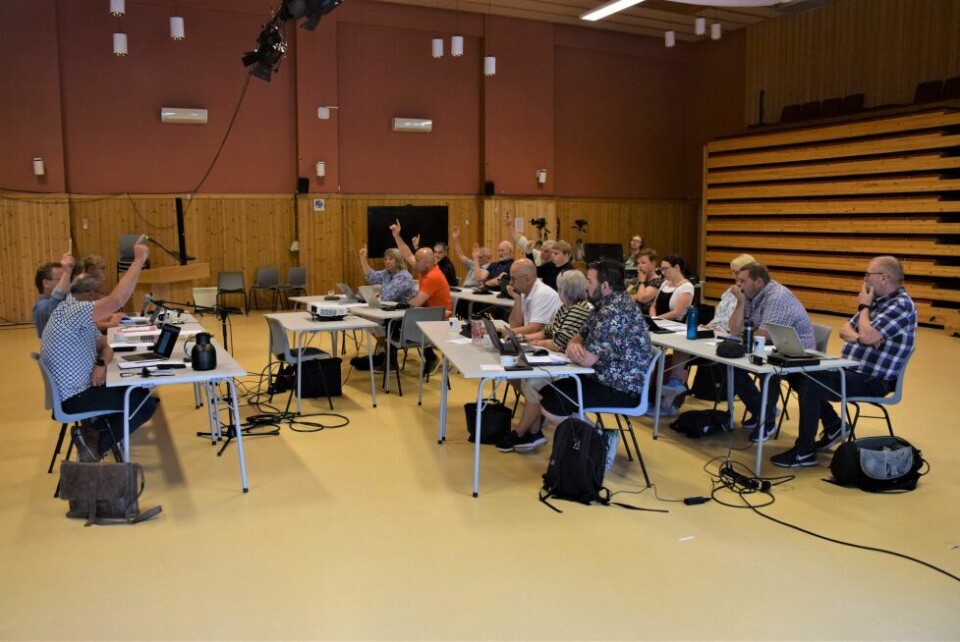 Flertallet i kommunestyret har vedtatt å ta saken om planinitiativet for Gjerelvmoen opp på nytt. Sp og Høyre kom med forslaget som fikk deres 9 stemmer. Ap, SV og Rødt stemte imot med 8 stemmer. Flertallet i kommunestyret har vedtatt å ta saken om planinitiativet for Gjerelvmoen opp på nytt. Sp og Høyre kom med forslaget som fikk deres 9 stemmer. Ap, SV og Rødt stemte imot med 8 stemmer. Foto: Eva S. Winther