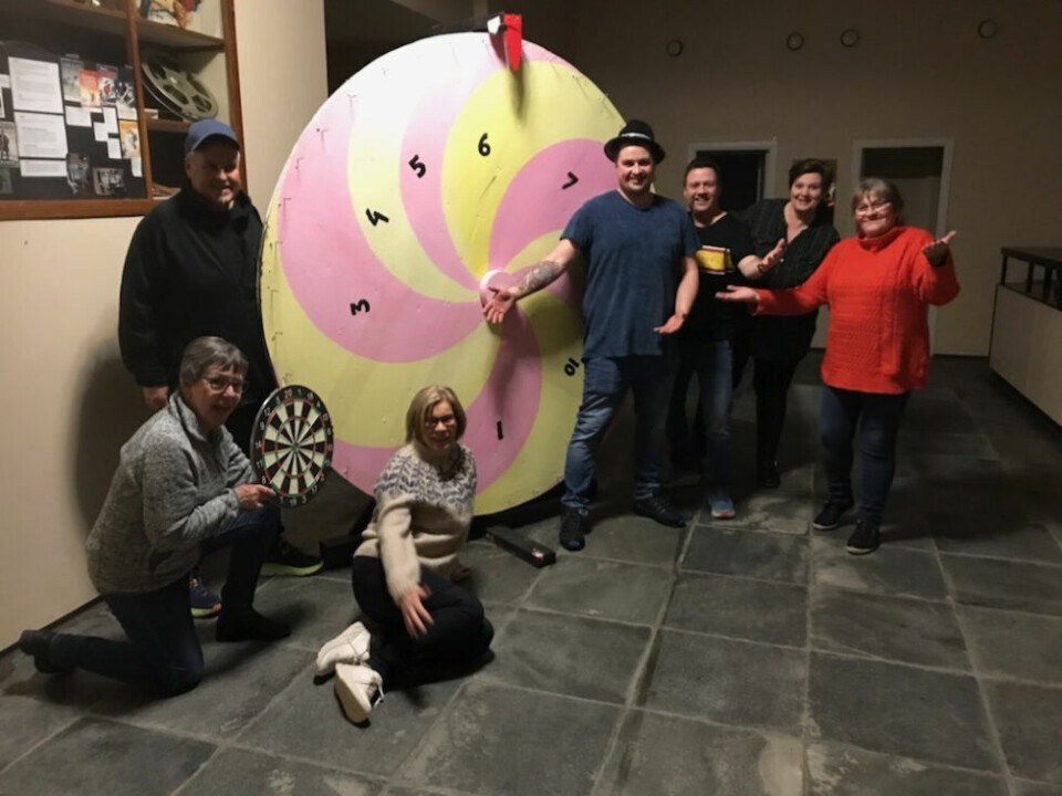 FESTKLARE. Det blir liv og røre på Samfunnshuset på Rognan før konserten med Chorus Novus. FESTKLARE. Det blir liv og røre på Samfunnshuset på Rognan før konserten med Chorus Novus. Foto: Privat