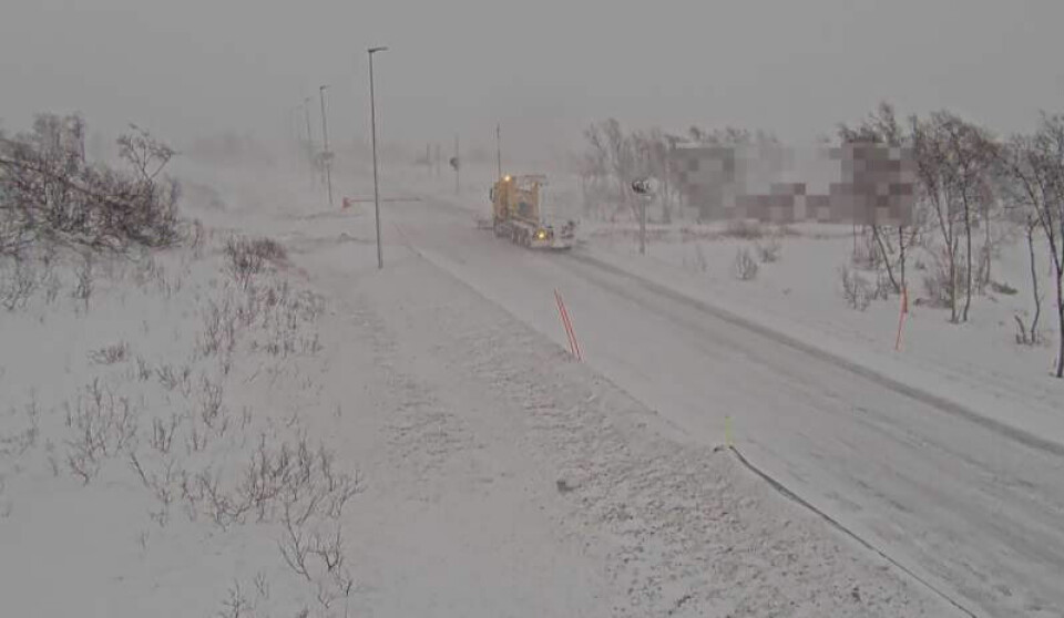 STENGT. Det er uvær på Saltfjellet, og veien er stengt. STENGT. Det er uvær på Saltfjellet, og veien er stengt. Foto: Statens vegvesen