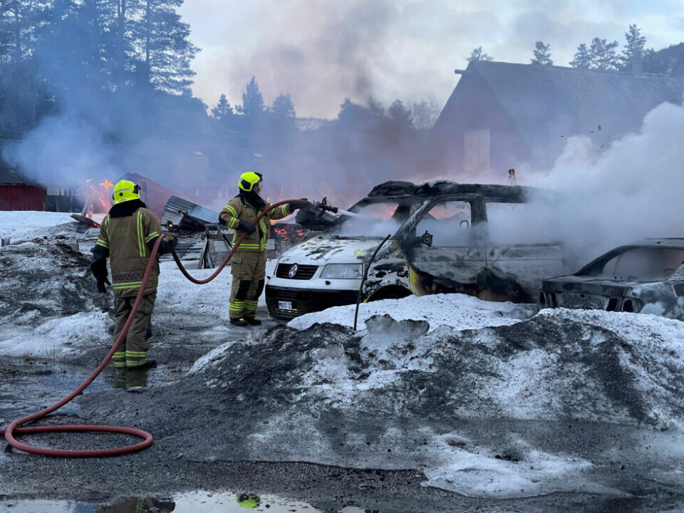 Salten brann IKS er et eksempel på interkommunalt samarbeid i Salten. Her er de ute på en brann på Vensmoen i Saltdal. Salten brann IKS er et eksempel på interkommunalt samarbeid i Salten. Her er de ute på en brann på Vensmoen i Saltdal. Foto: Helge Simonsen