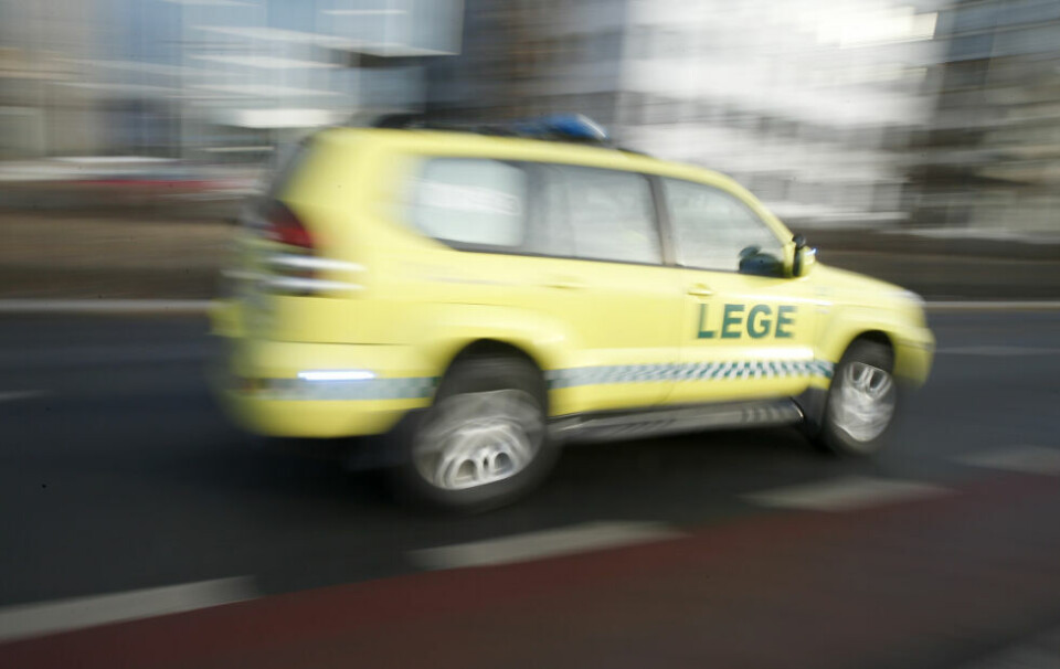 Smerter og symptomer på hjerteinfarkt bør tas tak i uansett. Kontakt 113 og lege. Er det hjerteinfarkt, har man ingen tid å miste. (Illustrasjonsfoto) Smerter og symptomer på hjerteinfarkt bør tas tak i uansett. Kontakt 113 og lege. Er det hjerteinfarkt, har man ingen tid å miste. (Illustrasjonsfoto) Foto: Terje Pedersen / NTB