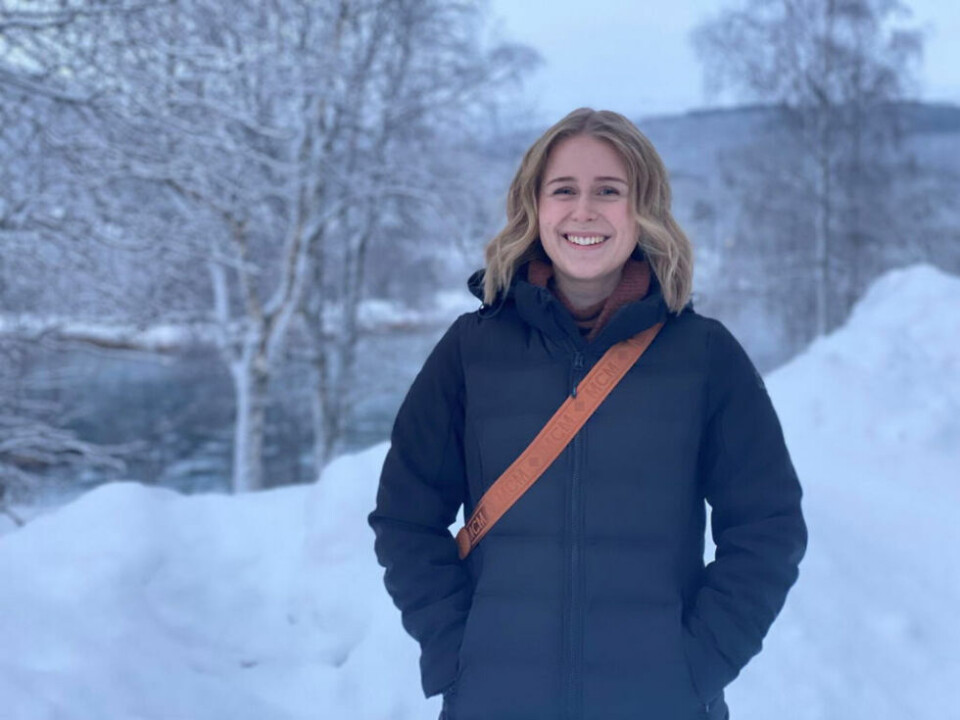 TRAVEL UNG DAME. Amalie Mikkelsen (22) kommer opprinnelig fra Mo i Rana, men er bosatt på Fauske og jobber blant annet som ungdomsklubbleder på Straumen. I alle sammenhenger er hun opptatt av å bidra til at andre skal få det bedre. TRAVEL UNG DAME. Amalie Mikkelsen (22) kommer opprinnelig fra Mo i Rana, men er bosatt på Fauske og jobber blant annet som ungdomsklubbleder på Straumen. I alle sammenhenger er hun opptatt av å bidra til at andre skal få det bedre. Foto: Eva S. Winther