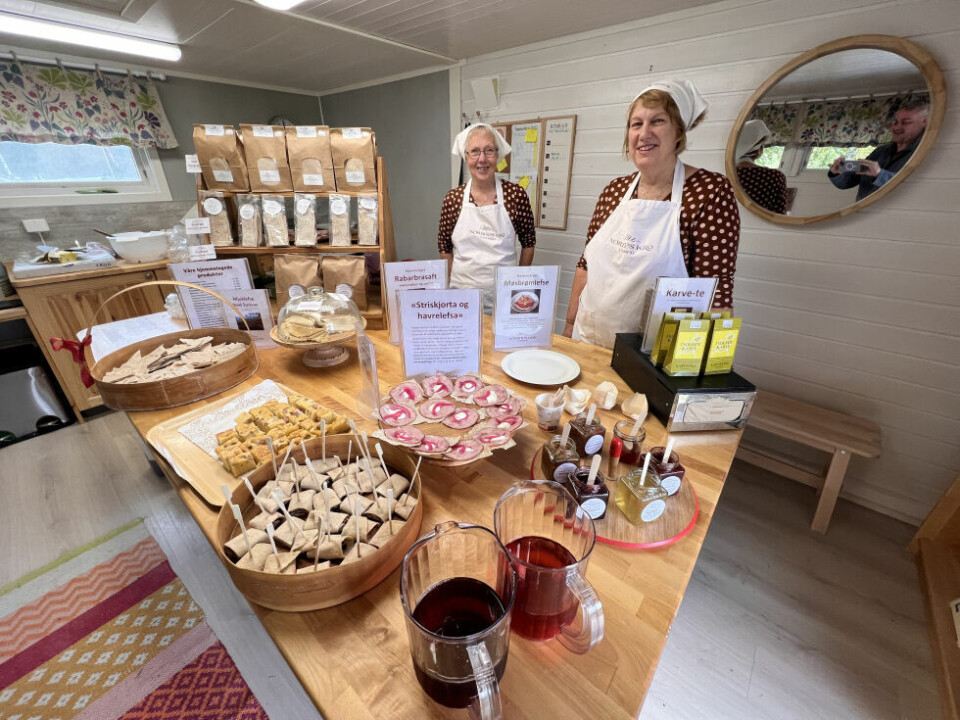 Vi skal være takknemlige for at folk som Irene Jansen og Lisa Grimstad fortsatt sørger for å lære og inspirere nye generasjoner når det kommer til mattradisjonene våre. Vi skal være takknemlige for at folk som Irene Jansen og Lisa Grimstad fortsatt sørger for å lære og inspirere nye generasjoner når det kommer til mattradisjonene våre. Foto: Espen Johansen