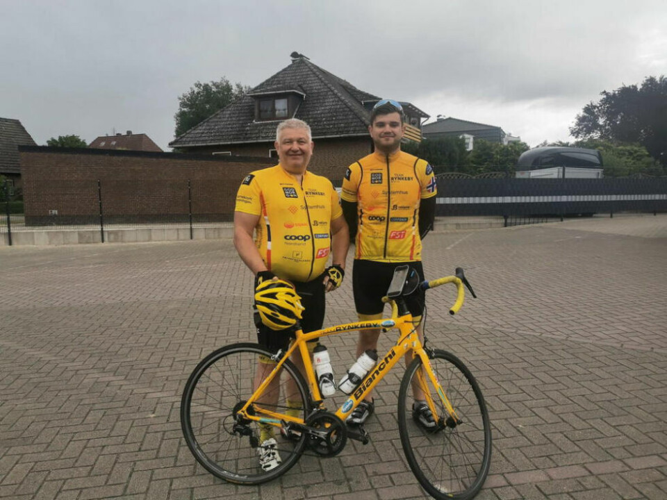 DUO. Inge og Sander hadde hatt en fin tur da Saltenposten snakket med dem, og de gleder seg til å rulle inn i Paris. DUO. Inge og Sander hadde hatt en fin tur da Saltenposten snakket med dem, og de gleder seg til å rulle inn i Paris. Foto: privat
