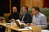 Kommunestyret i Sørfold venter med å behandle prinsippvedtak om omstridt etablering. Fra venstre varaordfører Sten Robert Hansen (H), ordfører Gisle Hansen (Sp) og kommunedirektør Stig Arne Holtedahl. Foto: Eva S. Winther