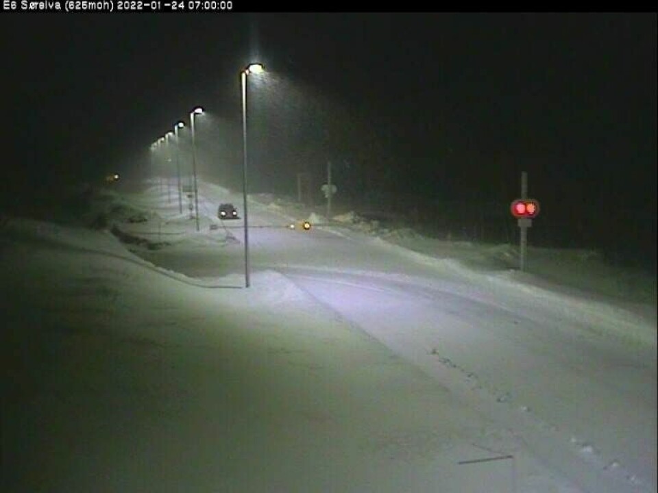 STENGT. E6 over Saltfjellet åpner ikke før tidligst onsdag på grunn av uvær. STENGT. E6 over Saltfjellet åpner ikke før tidligst onsdag på grunn av uvær. Foto: Statens vegvesen