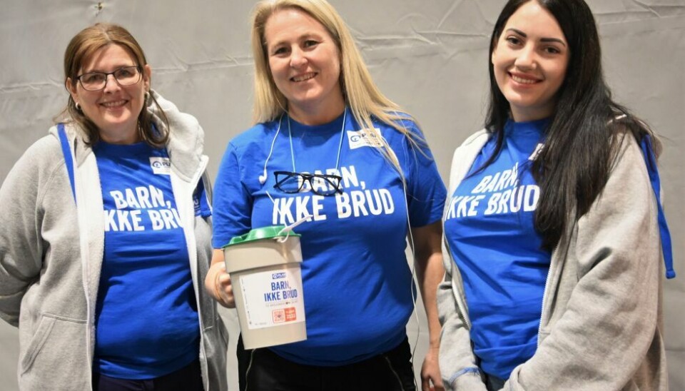 - BLI MED I MORGEN. Det er oppfordringen som Gunn Lisbeth Pedersen, Gro-Anita Olsen og Kassandra Petsas kommer med. - BLI MED I MORGEN. Det er oppfordringen som Gunn Lisbeth Pedersen, Gro-Anita Olsen og Kassandra Petsas kommer med. Foto: Lise Ailin Rosvoll Berntzen