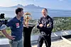 FROOME OG HUSHOVD: Verdensmester Thor Hushovd og fire ganger Tour de France-vinner Chris Froome slo av en prat på toppen av Wood Hotel Bodø lørdag. Froome var imponert over utsikten, og mener Arctic Race of Norway er ganske unikt. Foto: Arctic Race of Norway