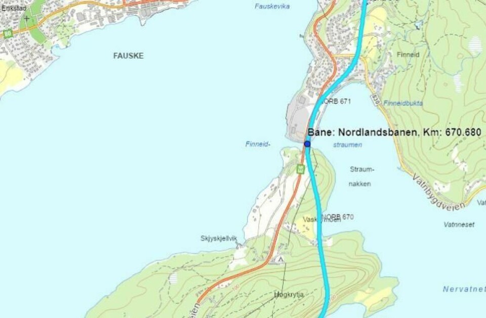 ARBEID. I tiden framover blir det vedlikeholdsarbeid på jernbanebrua over Finneidstraumen. ARBEID. I tiden framover blir det vedlikeholdsarbeid på jernbanebrua over Finneidstraumen. Foto: Skjermdump