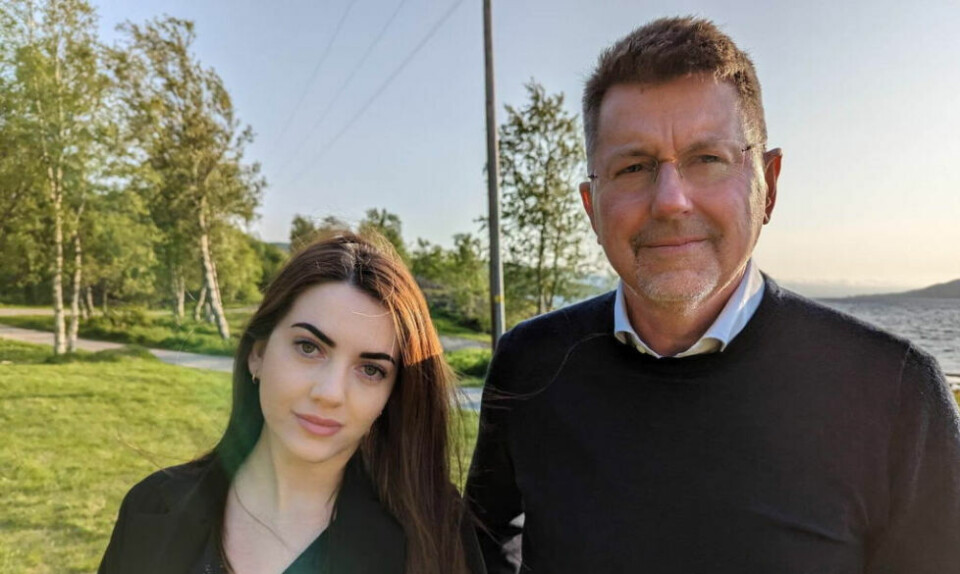 SKUFFET. Kassandra Petsa (Frp) og Truls Aanstad (H) er skuffet over at Senterpartiet ikke vil være med på å gi det største partiet ordførervervet. SKUFFET. Kassandra Petsa (Frp) og Truls Aanstad (H) er skuffet over at Senterpartiet ikke vil være med på å gi det største partiet ordførervervet. Foto: Privat