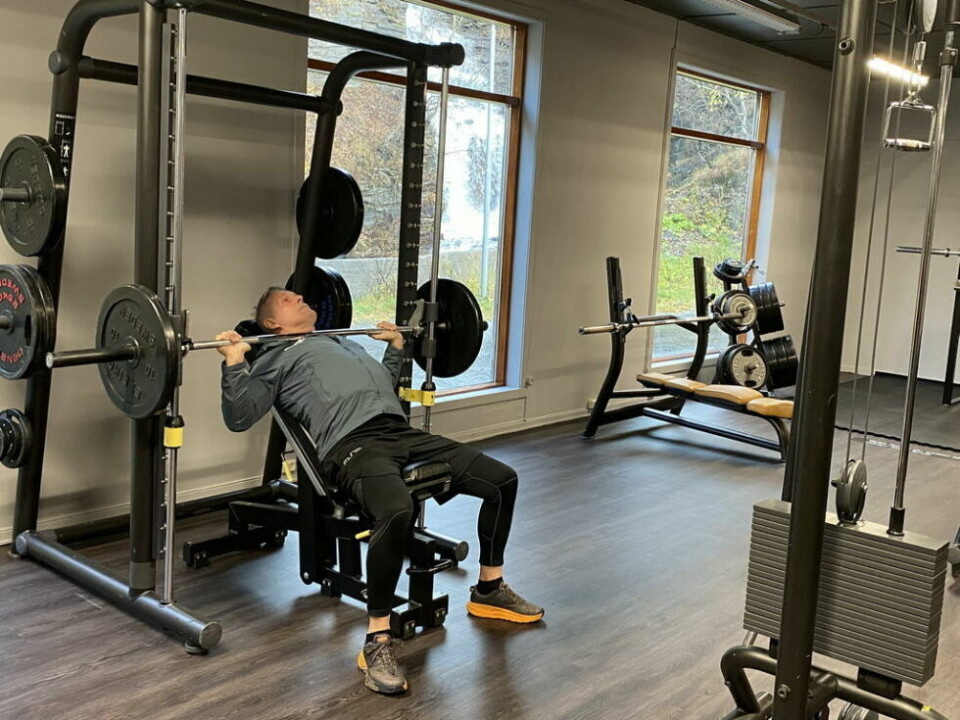 STOR AKTIVITET. Stadig flere trener på Sumo i Sulitjelma og det gir slitasje på utstyret i senteret. Nå søkes det om midler til innkjør av nytt utstyr. STOR AKTIVITET. Stadig flere trener på Sumo i Sulitjelma og det gir slitasje på utstyret i senteret. Nå søkes det om midler til innkjør av nytt utstyr. Foto: Linn Normann Godtfredsen