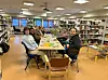 Årets siste språkkafé foregår onsdag kveld. Bildet er fra en av de første som ble arrangert. Foto: Sørfold kommune