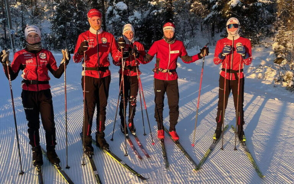 KLARE. Morten Megård, Peder Risvoll Godø, Elias Olai Bjørnstad, Eskil Mordal og Iver Bjørnstad fikk fine forhold å trene under på samlingen i Lycksele sist helg. De bør være godt forberedte til lørdagens åpningsrenn i Valnesfjord. KLARE. Morten Megård, Peder Risvoll Godø, Elias Olai Bjørnstad, Eskil Mordal og Iver Bjørnstad fikk fine forhold å trene under på samlingen i Lycksele sist helg. De bør være godt forberedte til lørdagens åpningsrenn i Valnesfjord. Foto: Fauske IL