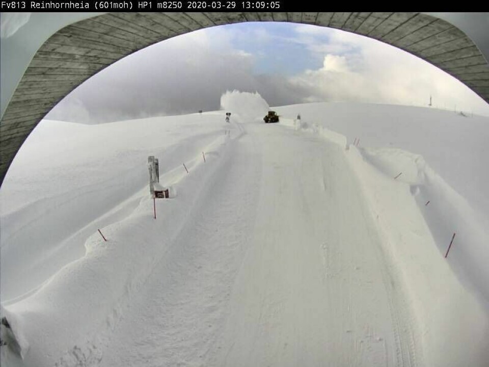 Det har vært kolonnekjøring på fjellovergangene i Indre Salten søndag formiddag, men i alle fall Beiarfjellet forventes åpnet snart. Det har vært kolonnekjøring på fjellovergangene i Indre Salten søndag formiddag, men i alle fall Beiarfjellet forventes åpnet snart. Foto: Webkamera, Statens vegvesen