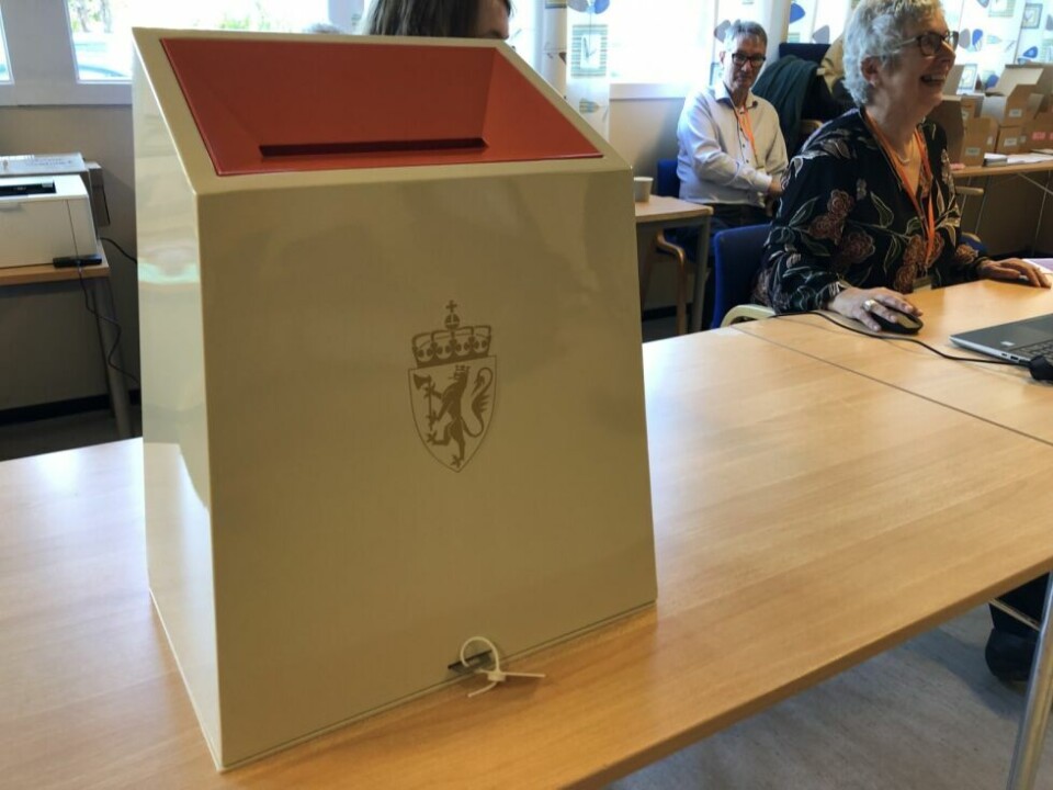 STEMMEURNE. Det er bare en drøy måned igjen til årets kommunevalg. STEMMEURNE. Det er bare en drøy måned igjen til årets kommunevalg. Foto: Helge Simonsen