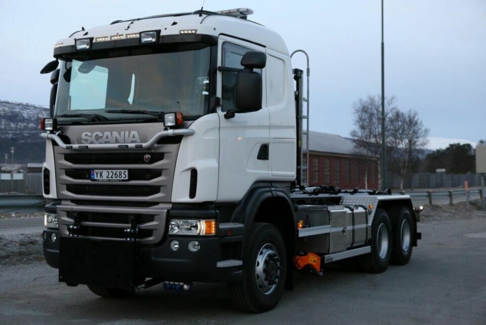 ÅPNER DELVIS. Statens vegvesen åpner for trafikkopplæring og oppkjøring i tunge kjøretøy. Illustrasjonsfoto ÅPNER DELVIS. Statens vegvesen åpner for trafikkopplæring og oppkjøring i tunge kjøretøy. Illustrasjonsfoto