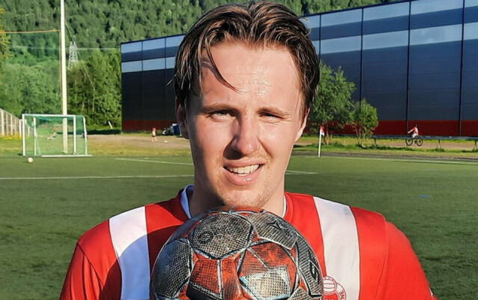 HISTORISK. Richard Johansen Halvorsen scoret Saltdalkameratenes mål nummer 2.400 på seniornivå for en uke siden. I helgen scoret han ni mål i en og samme kamp. HISTORISK. Richard Johansen Halvorsen scoret Saltdalkameratenes mål nummer 2.400 på seniornivå for en uke siden. I helgen scoret han ni mål i en og samme kamp. Foto: Bengt-Arne Sundsfjord