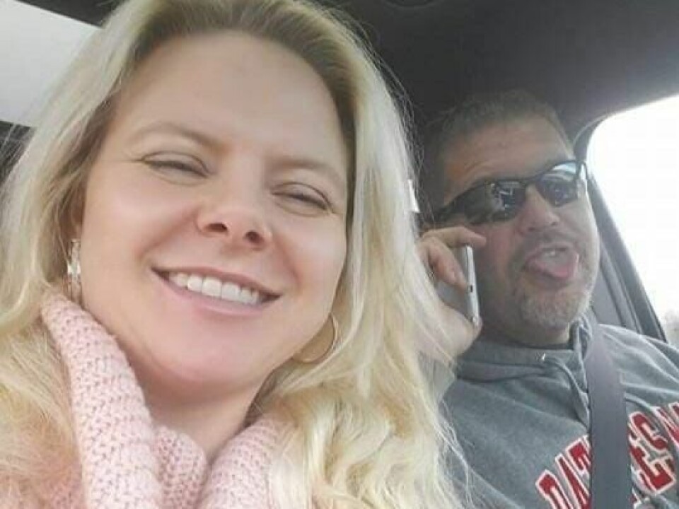 STOLT AV TILTAKENE. Linda Hultmann Fitz og ektemannen Alan Fitz, er fornøyd med hvordan myndighetene har taklet korona-krisen. Fitz har en deltidsjobb på en restaurant som er stengt inntil videre, og bokfører for mannens firma.TOMME GATER. Bilde av tom gate i Cleveland, Ohio. STOLT AV TILTAKENE. Linda Hultmann Fitz og ektemannen Alan Fitz, er fornøyd med hvordan myndighetene har taklet korona-krisen. Fitz har en deltidsjobb på en restaurant som er stengt inntil videre, og bokfører for mannens firma.