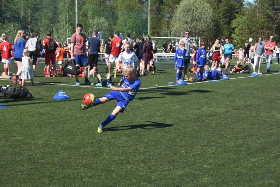 VIKTIG. Miniputturneringa i juni er Saltdalkameratene sitt flaggskip og trekker tusenvis til Rognan. I år er den planlagt den andre helgen i juni. VIKTIG. Miniputturneringa i juni er Saltdalkameratene sitt flaggskip og trekker tusenvis til Rognan. I år er den planlagt den andre helgen i juni. Foto: Sylvia Bredal