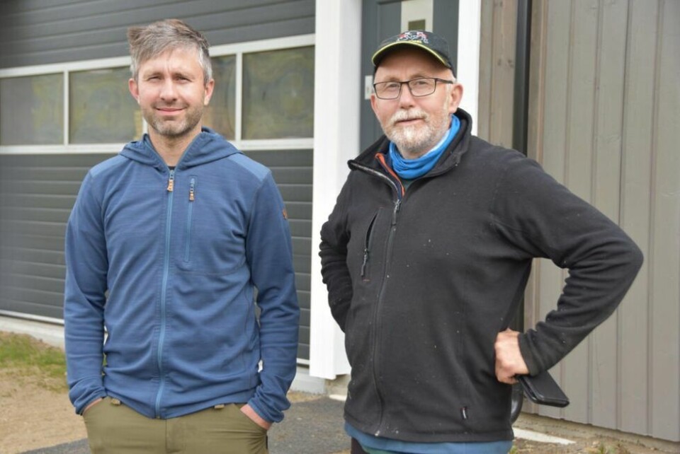 NYTT FJØS. Saltenposten besøkte gården som drives av Tony Knædal og faren Per Arne våren 2019. Fjøset er et av landsdelens største og mest moderne sauefjøs.MISTET MANGE. Tony Knædal var den som søkte om å få erstattet flest sauer tatt av rovdyr i fjor i Indre Salten. Han driver gård på Drageid i Saltdal sammen med familien. Begge foto: Linn Braseth-Gulliksen NYTT FJØS. Saltenposten besøkte gården som drives av Tony Knædal og faren Per Arne våren 2019. Fjøset er et av landsdelens største og mest moderne sauefjøs.