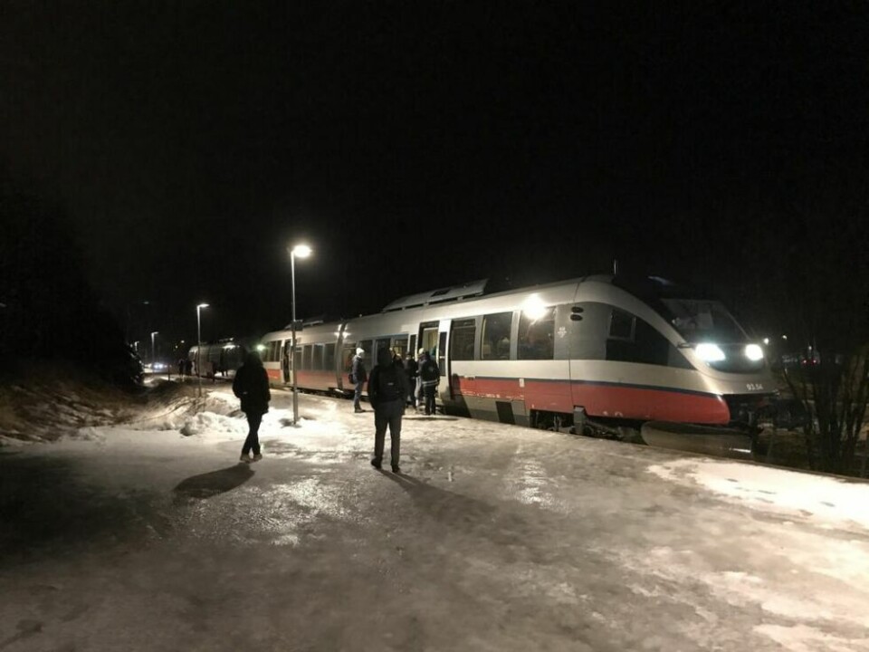 ENDRING. Vy har fått flere innspill fra sine kunder, om at de blant annet ønsker senere avganger fra Bodø i helgene. Vy har lyttet og endrer nå rutetider. ENDRING. Vy har fått flere innspill fra sine kunder, om at de blant annet ønsker senere avganger fra Bodø i helgene. Vy har lyttet og endrer nå rutetider. Foto: Frida Kalbakk
