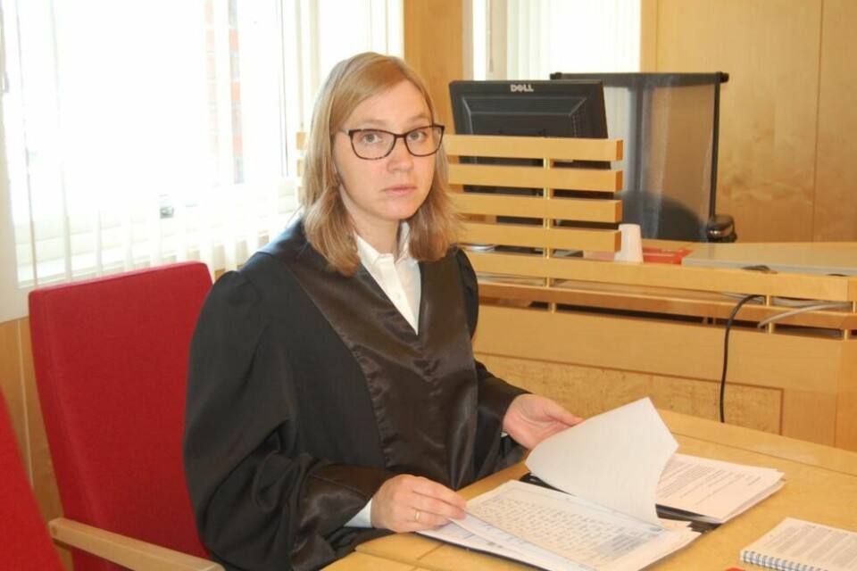 FØRTE SAKEN. Aktor, politiadvokat Marit Olsen Heggstad, la ned påstand om ubetinget fengsel for den tiltalte Fauske-mannen. Nå er han dømt til å sone 45 dager i fengsel. FØRTE SAKEN. Aktor, politiadvokat Marit Olsen Heggstad, la ned påstand om ubetinget fengsel for den tiltalte Fauske-mannen. Nå er han dømt til å sone 45 dager i fengsel. Foto: Foto: Stig Bjørnar Karlsen