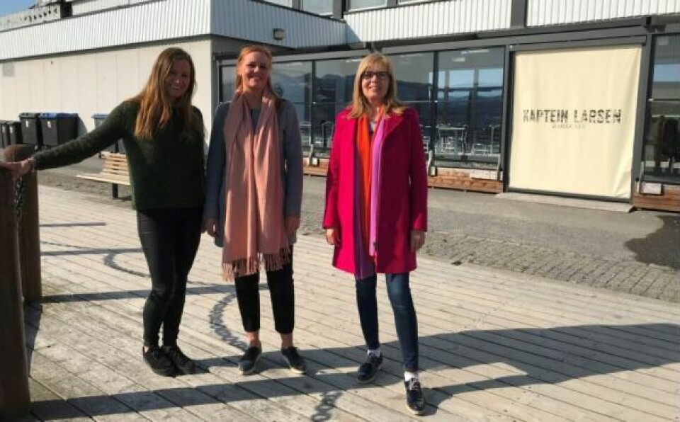 SKAPE AKTIVITET. Markedsrådet her ved Hilde Dypaune i Saltenposten, Astri Jakobsen ved hotellet og Anita Jenssen i Fauske næringsforum håper på godt oppmøte og god stemning under onsdagens moteshow på Kaptein Larsen. SKAPE AKTIVITET. Markedsrådet her ved Hilde Dypaune i Saltenposten, Astri Jakobsen ved hotellet og Anita Jenssen i Fauske næringsforum håper på godt oppmøte og god stemning under onsdagens moteshow på Kaptein Larsen. Foto: Sylvia Bredal Foto: Sylvia Bredal