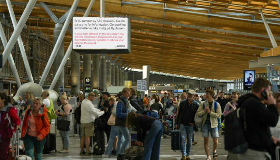 I fjor sommer ble en rekke fly kansellert og innstilt på Oslo lufthavn. Nå advarer eksperten før årets sommerferie. I fjor sommer ble en rekke fly kansellert og innstilt på Oslo lufthavn. Nå advarer eksperten før årets sommerferie. Foto: Beate Oma Dahle / NTB