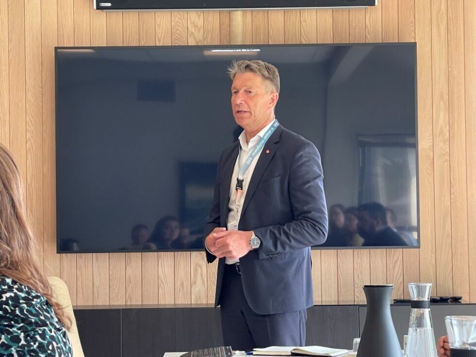 LYTTET. Olje- og energiminister Terje Aasland kom til Fauske og Sørfold for å lytte til de kraftrelaterte utfordringene som distriktet har. LYTTET. Olje- og energiminister Terje Aasland kom til Fauske og Sørfold for å lytte til de kraftrelaterte utfordringene som distriktet har. Foto: Helge Simonsen