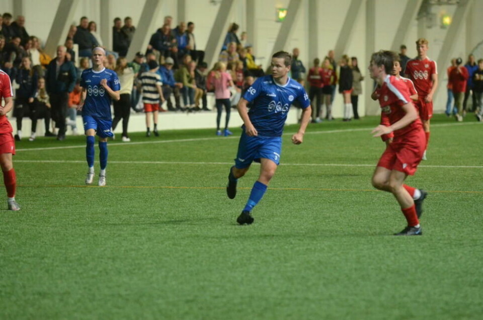 STARTER. Trenerne har 23 spillere å velge blant før seriepremieren, men Sondre Nyland og Bjørnar Unhjem er nok sikre i startoppstillingen mot Rana 2 i SKS Arena søndag. STARTER. Trenerne har 23 spillere å velge blant før seriepremieren, men Sondre Nyland og Bjørnar Unhjem er nok sikre i startoppstillingen mot Rana 2 i SKS Arena søndag. Foto: Espen Johansen