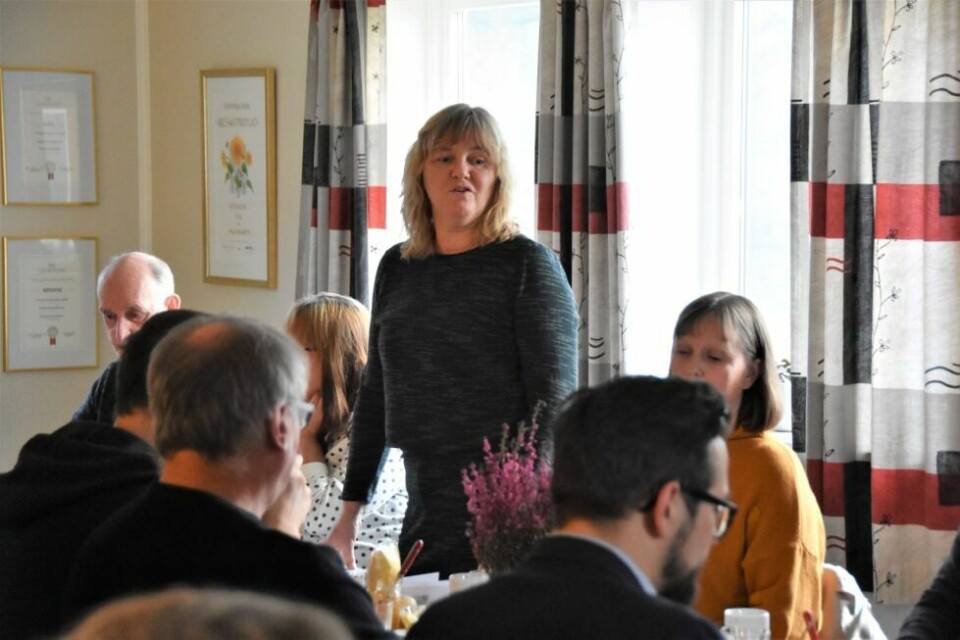 HOLDT TALE. Ordfører Monika Sande var også invitert på årets viktigste frokost. Her sier hun noen ord om BeiarVeksts betydning for kommunen. HOLDT TALE. Ordfører Monika Sande var også invitert på årets viktigste frokost. Her sier hun noen ord om BeiarVeksts betydning for kommunen.