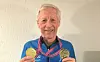 MEDALJER. Richard Kringhaug brukte veteran-VM til å øke medaljesamlingen sin. To sølv og ett gull ble det på Valnesfjord-løperen. Foto: Geir Nilsen