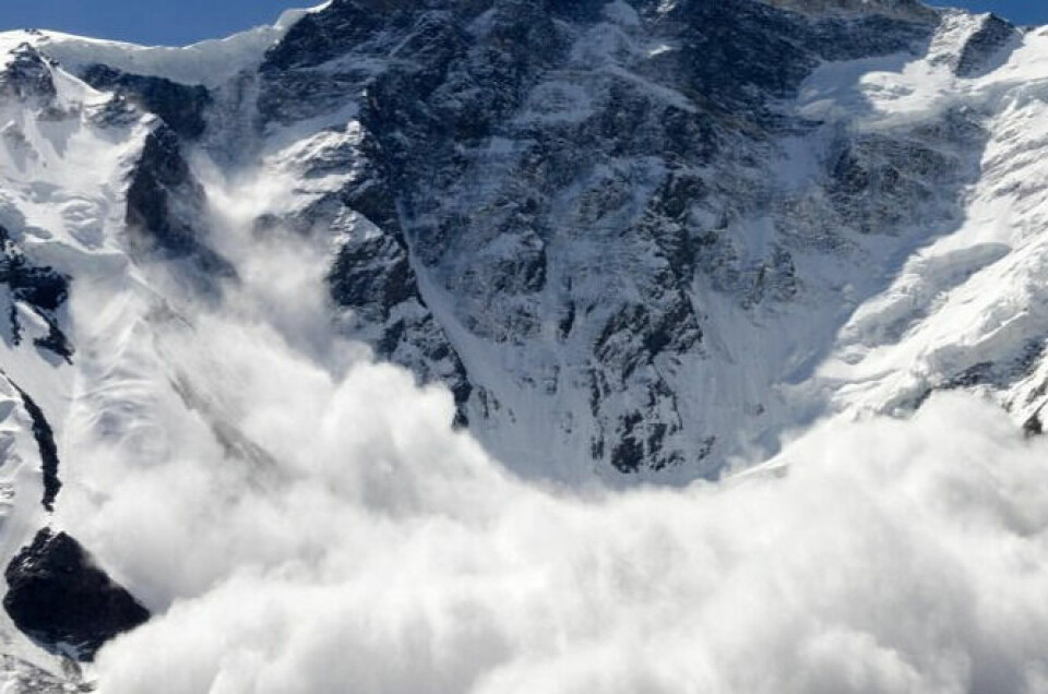 SNØSKRED. Drønnelyder og skytende sprekker er tydelige tegn, men fravær av faretegn betyr ikke at det er trygt å ferdes. (Illustrasjonsfoto) SNØSKRED. Drønnelyder og skytende sprekker er tydelige tegn, men fravær av faretegn betyr ikke at det er trygt å ferdes. (Illustrasjonsfoto) Foto: Shutterstock
