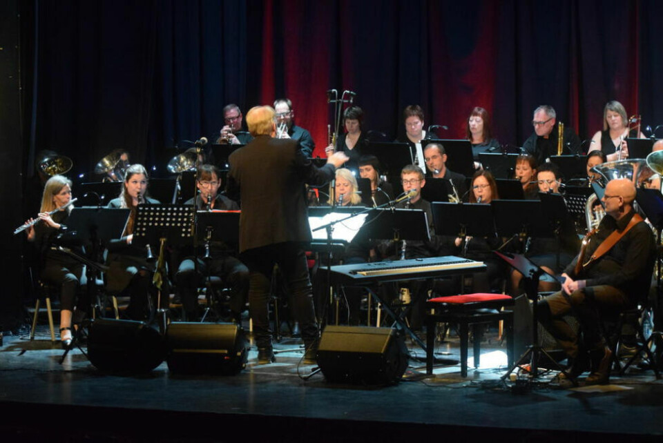 KONSERT. Sulitjelma musikkorps inviterer til konsert 7. april, og får selskap av blant andre Sluskan og Eirin Edvardsen på scenen på Folkets hus i Sulitjelma. KONSERT. Sulitjelma musikkorps inviterer til konsert 7. april, og får selskap av blant andre Sluskan og Eirin Edvardsen på scenen på Folkets hus i Sulitjelma. Foto: Maria Edvardsen