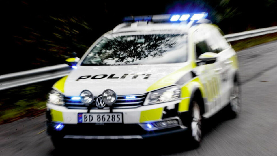 Bil av veien i Tørresvika natt til onsdag Foto: NTB