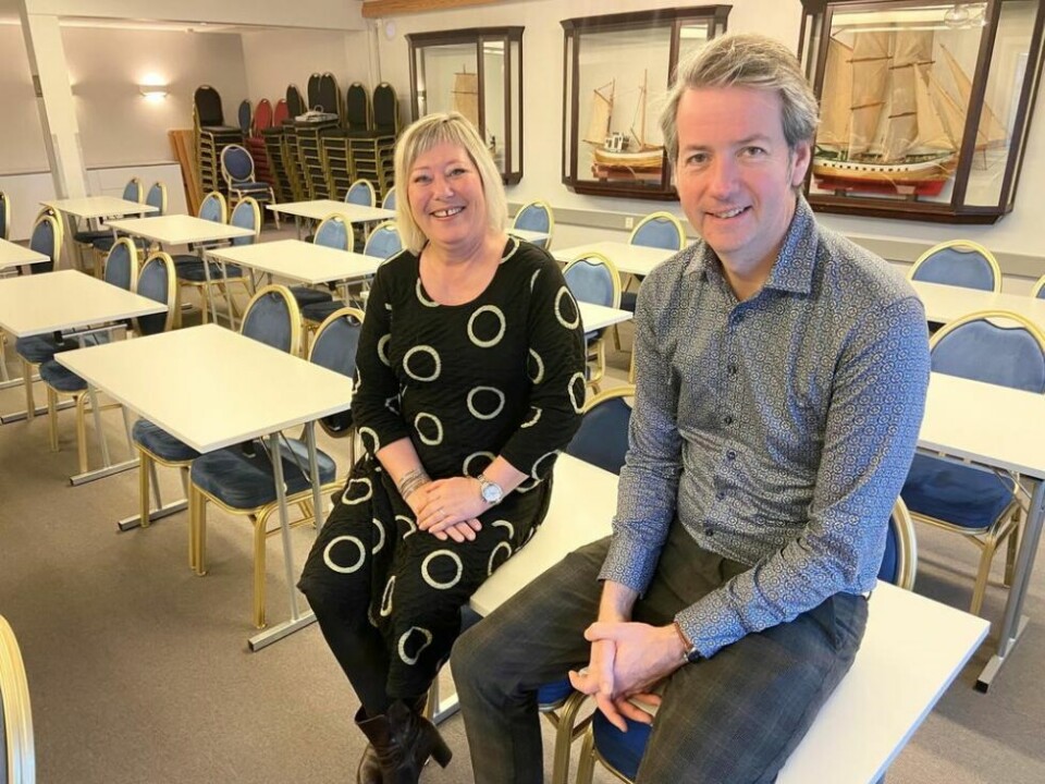 FORNØYD DUO. Trine Stenvold og André Wallann Larsen var fornøyd etter samlingen i storsalen på Fauske hotell tirsdag formiddag. FORNØYD DUO. Trine Stenvold og André Wallann Larsen var fornøyd etter samlingen i storsalen på Fauske hotell tirsdag formiddag. Foto: Kenneth Strømsvåg