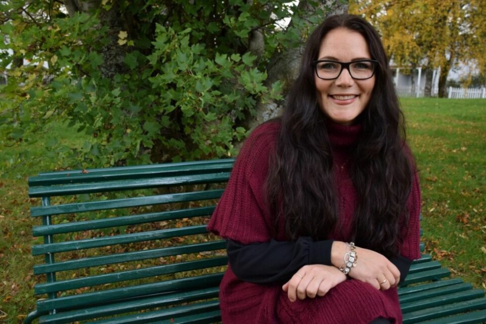 GLEDER SEG. Maria Arredondo skal på Nord-Norgesturne sammen med Torstein Sødal. I forkant av turnéen har Arredondo lett etter en sangpartner fra de forskjellige konsertstedene. I Fauske falt valget på Monica Solvoll Dreyer (49). GLEDER SEG. Maria Arredondo skal på Nord-Norgesturne sammen med Torstein Sødal. I forkant av turnéen har Arredondo lett etter en sangpartner fra de forskjellige konsertstedene. I Fauske falt valget på Monica Solvoll Dreyer (49). Foto: Ina Sand Solli