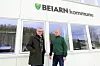 GLEDER SEG. Rådmann Ole Petter Nybakk og økonomisjef Geir Arne Solbakk kan glede seg over at Beiarn, som eneste kommune i Indre Salten, økte folketallet fra 2021 tl 2022. Foto: Bjørn Savstad