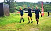TRIO. Anders Stornes, Tor Haugberg og Svenn Petter Hermansen kommer i mål på Russånes etter gjennomført ultraløp. De kom i mål etter nesten ni og en halv time. Foto: Magnar Øygarden