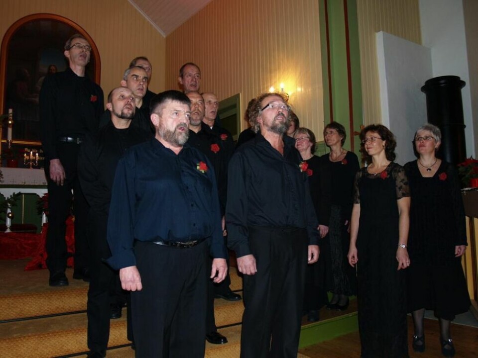 JULEKONSERT MED SPISSKAMMERSKORET. Koret har satt sammen et program med både nye og gamle julesanger, og gleder seg til å skape ei fin stund og god julestemning i kirka. JULEKONSERT MED SPISSKAMMERSKORET. Koret har satt sammen et program med både nye og gamle julesanger, og gleder seg til å skape ei fin stund og god julestemning i kirka. Foto: Linn Normann Godtfredsen