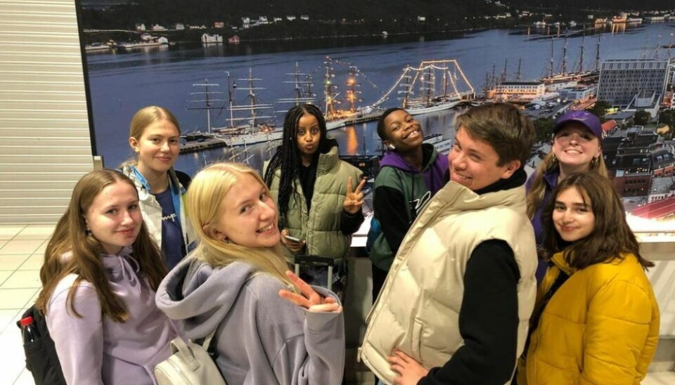 FLINKE. Dans Fauske imponerte i dansestevnet på Nordmøre. Fra venstre Emma Teian, Mia-Ulirikke Andersen, Kristin Arntsen, Evenezer Berrhane, Gabriel Dobyou, Brian Aanesen, Linnea Øyen Holthe og Emma Granholm. FLINKE. Dans Fauske imponerte i dansestevnet på Nordmøre. Fra venstre Emma Teian, Mia-Ulirikke Andersen, Kristin Arntsen, Evenezer Berrhane, Gabriel Dobyou, Brian Aanesen, Linnea Øyen Holthe og Emma Granholm. Foto: Dans Fauske