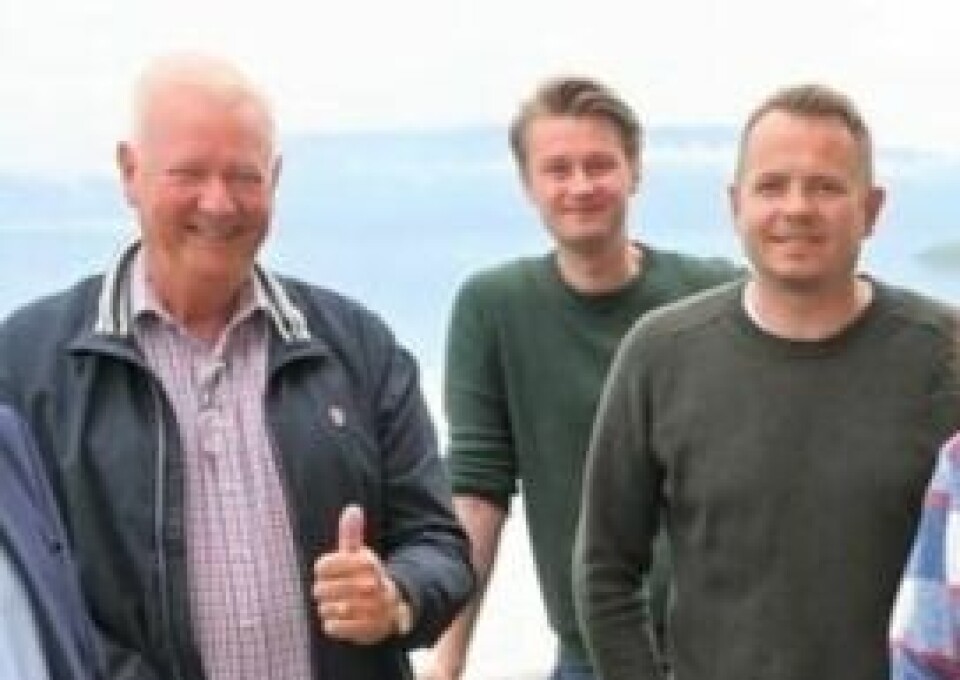 TOMMEL-TID. Geir Mosti, Øystein Mathisen og Nils Christian Steinbakk var fornøyde med budskapet fra Bjørnar Skjæran i juni. Mosti var mindre fornøyd mandag ettermiddag. TOMMEL-TID. Geir Mosti, Øystein Mathisen og Nils Christian Steinbakk var fornøyde med budskapet fra Bjørnar Skjæran i juni. Mosti var mindre fornøyd mandag ettermiddag. Foto: Kenneth Strømsvåg