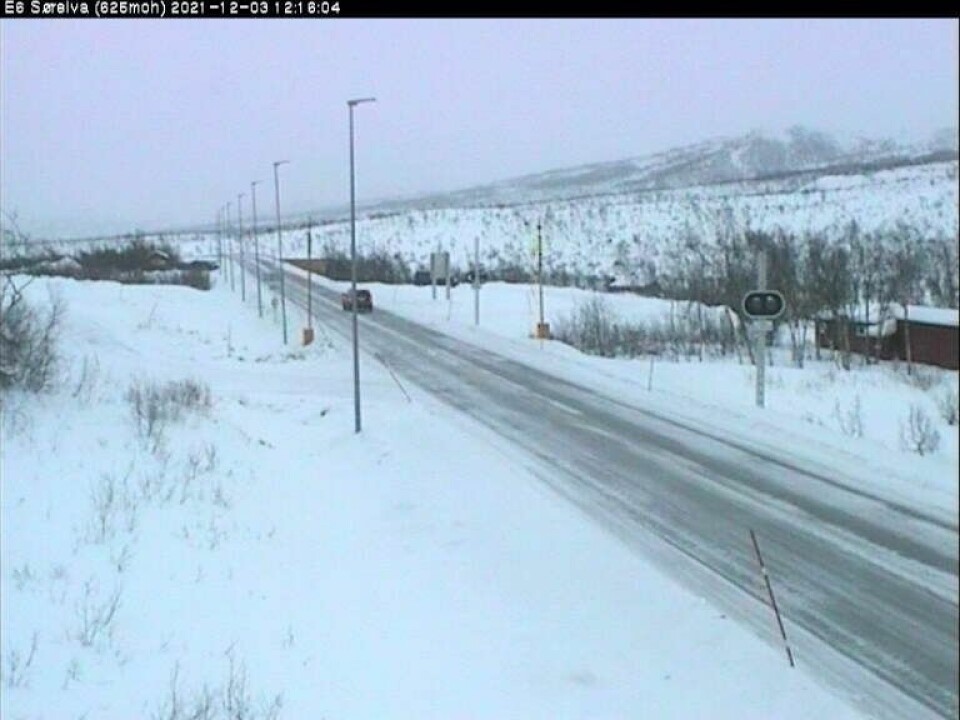 Advarer mot rein i veibanen over Saltfjellet Foto: Webkamera Statens vegvesen